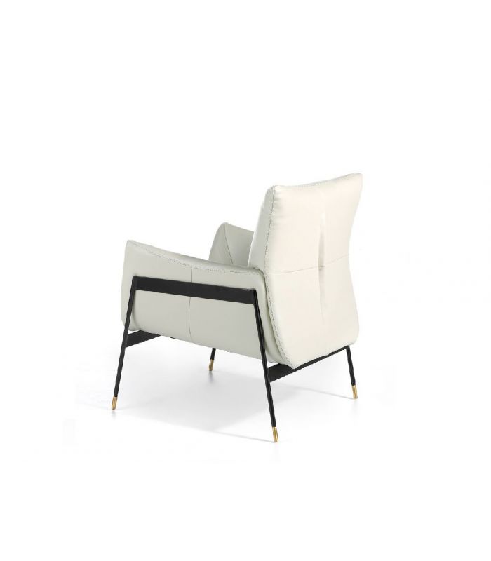 Sillón en piel de vacuno y acero modelo HOPLITA