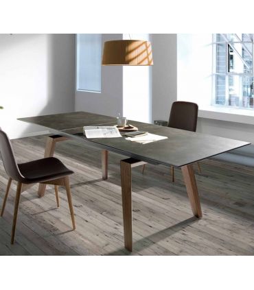 Mesa de comedor extensible en madera y porcelánico MIRNA