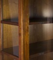 Vitrina en madera natural de mindi y cristal Colección ARTIC