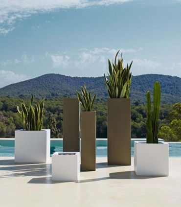 Macetero Alto TORRE CUADRADA Vondom