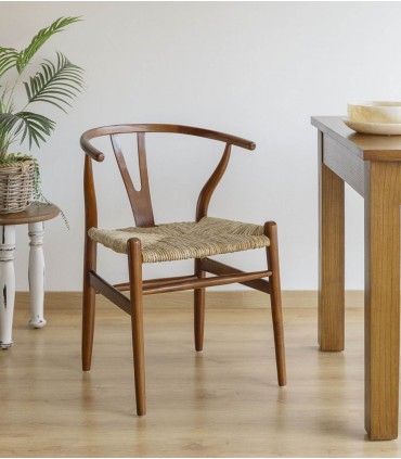 Sillón de madera con asiento de Pandan NIMES