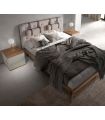 Cama de matrimonio tapizada y madera de nogal TARRACO