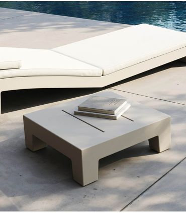 Mesa auxiliar de diseño para exterior JUT Vondom