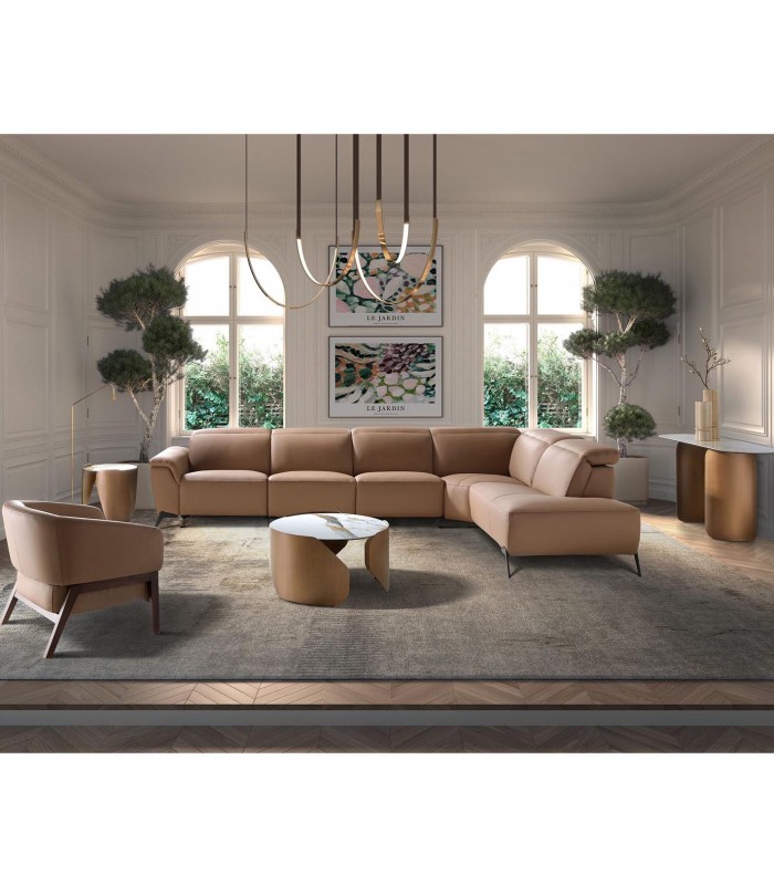 Sillón bajo en piel y madera de nogal LORCA