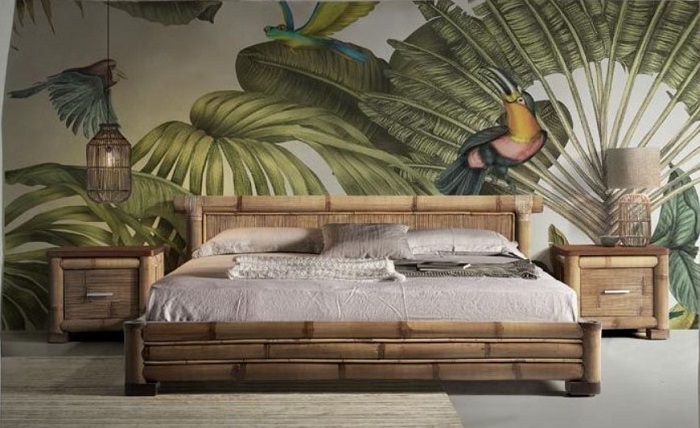 Dormitorio con mesitas de noche de bambú de estilo colonial modelo Nako (Decoración Beltrán)